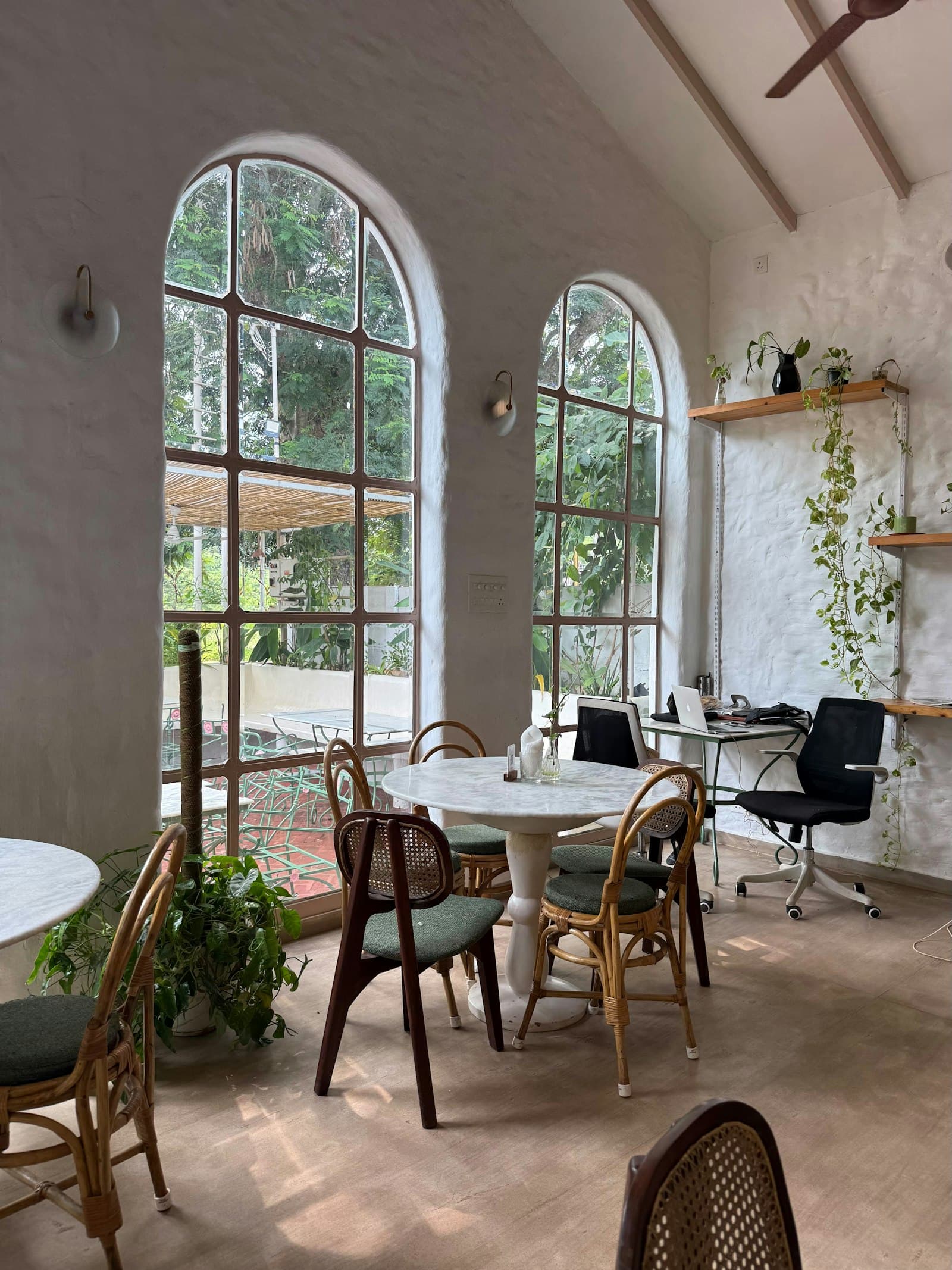Dravidam Café, Dwarka